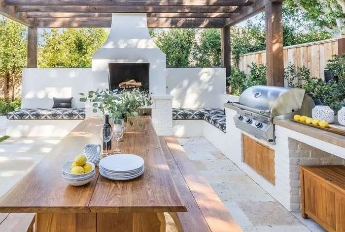 Home 6 Barbecue & Bar Counters Building