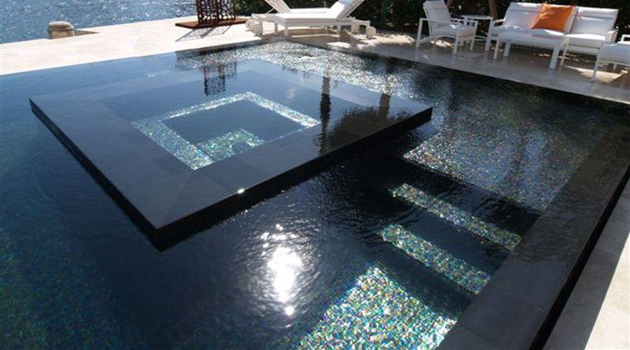 Jacuzzi 2 Jacuzzi 2