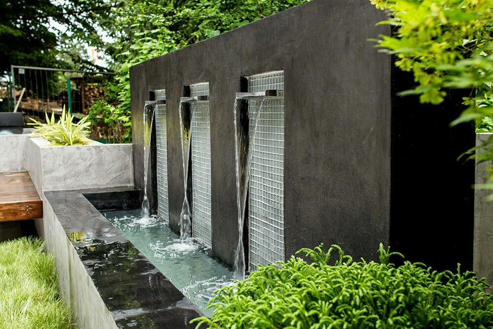 The Magic of Water Features and Fountains in Dubai Landscapes