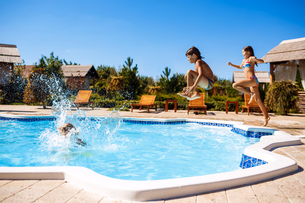 Important Advice for Maintaining Pool Hygiene in the Dubai